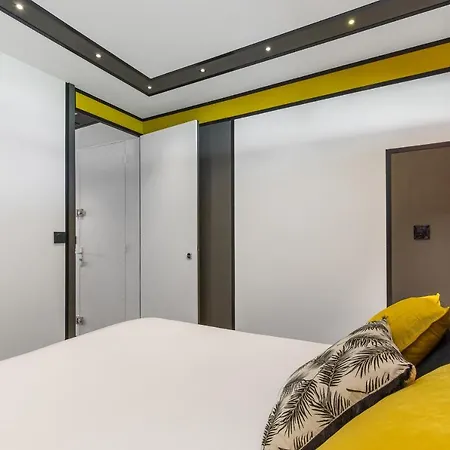 Honey Trap Port Ambonne Naturiste