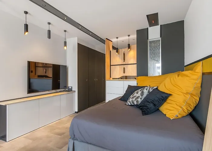 Honey Trap Port Ambonne Naturiste Appartement