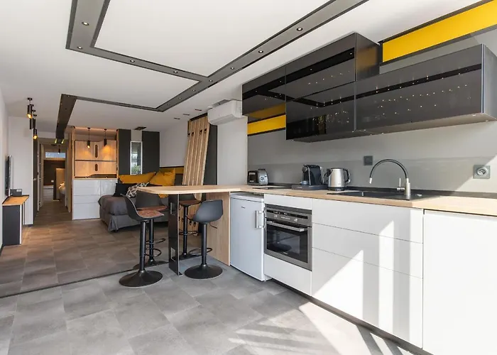 Honey Trap Port Ambonne Naturiste * Agde